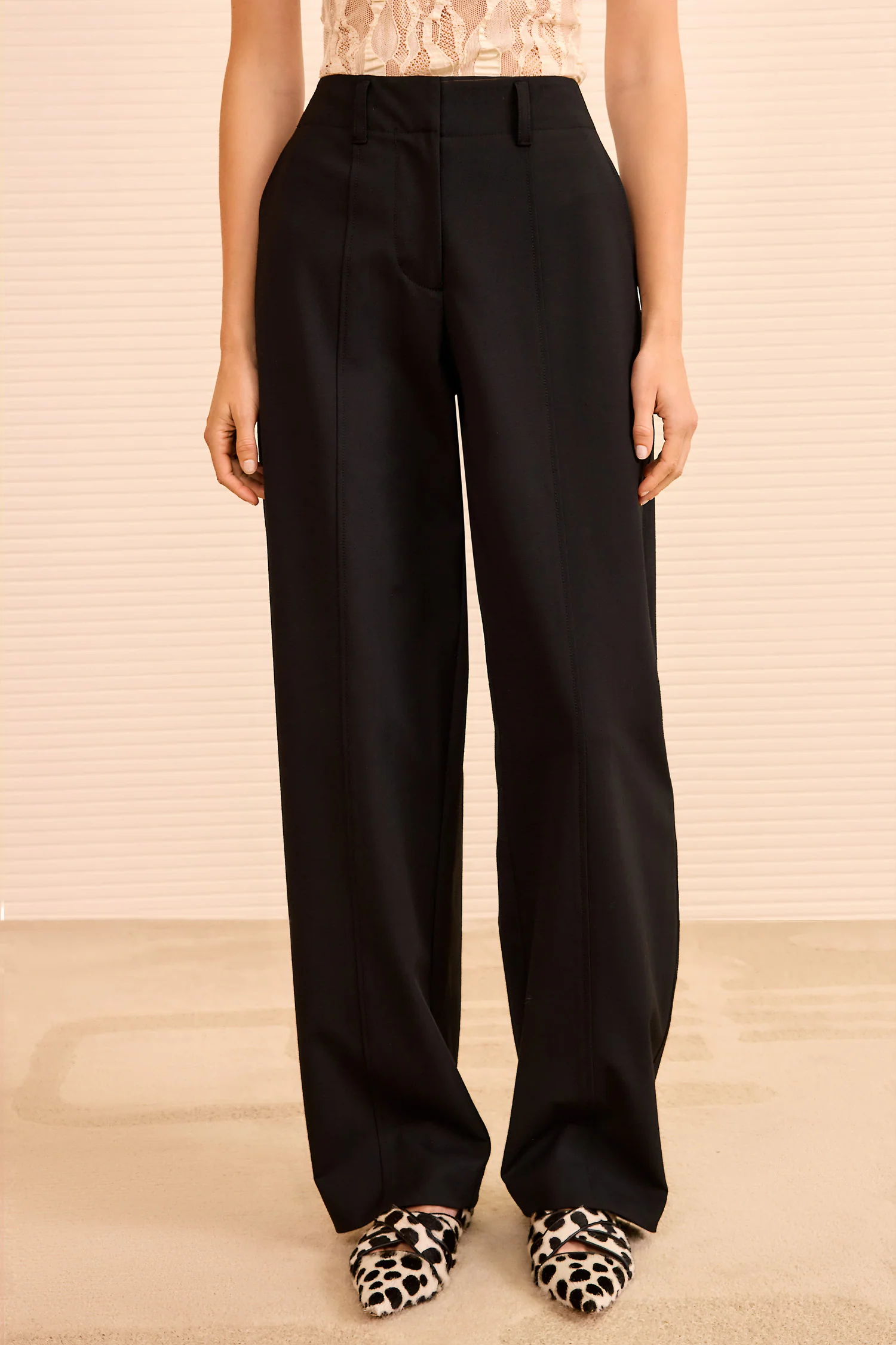 Ames Barrell Leg Trouser - Noir - Image 2