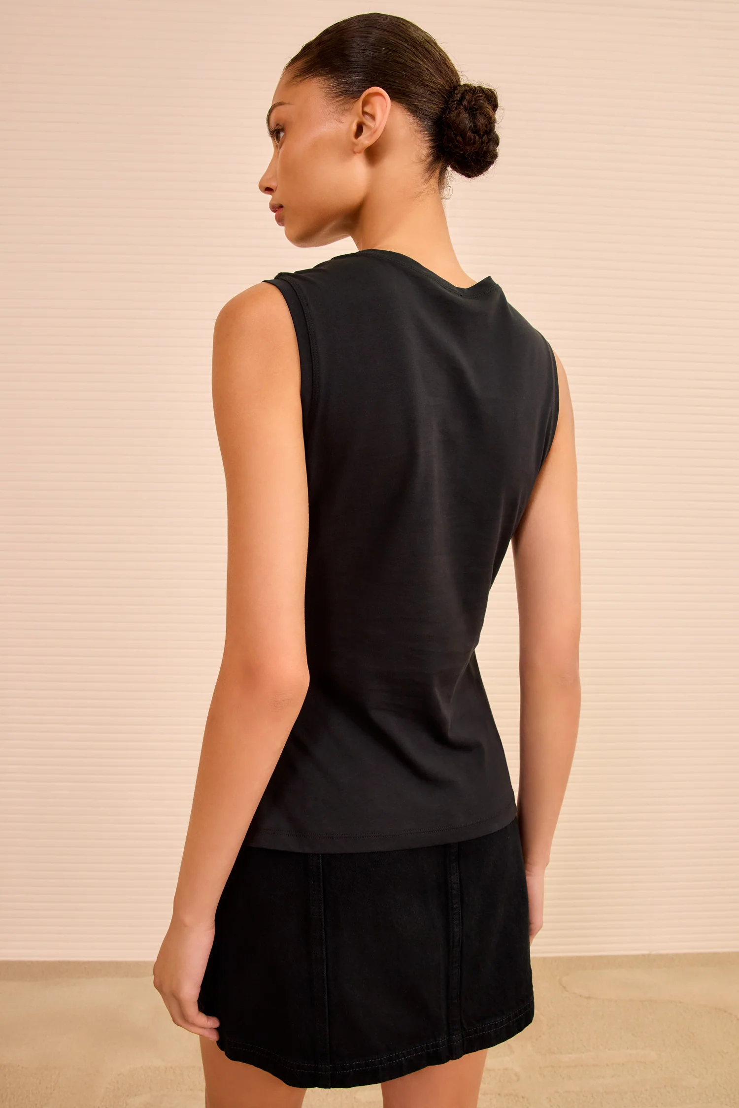 Clio Ruched Ruffle Top - Noir - Image 5