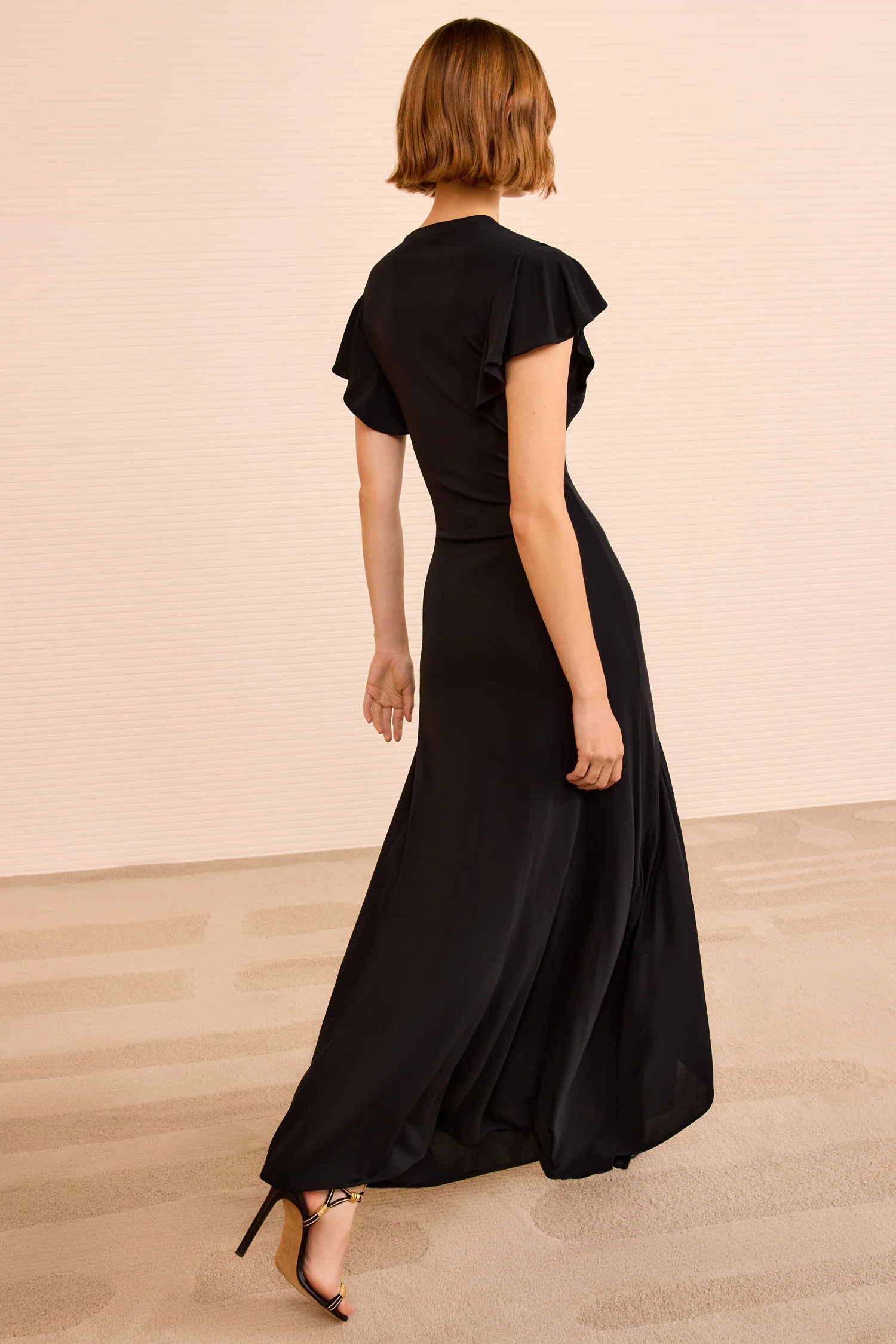 Iris Short Sleeve Dress - Noir - Image 5