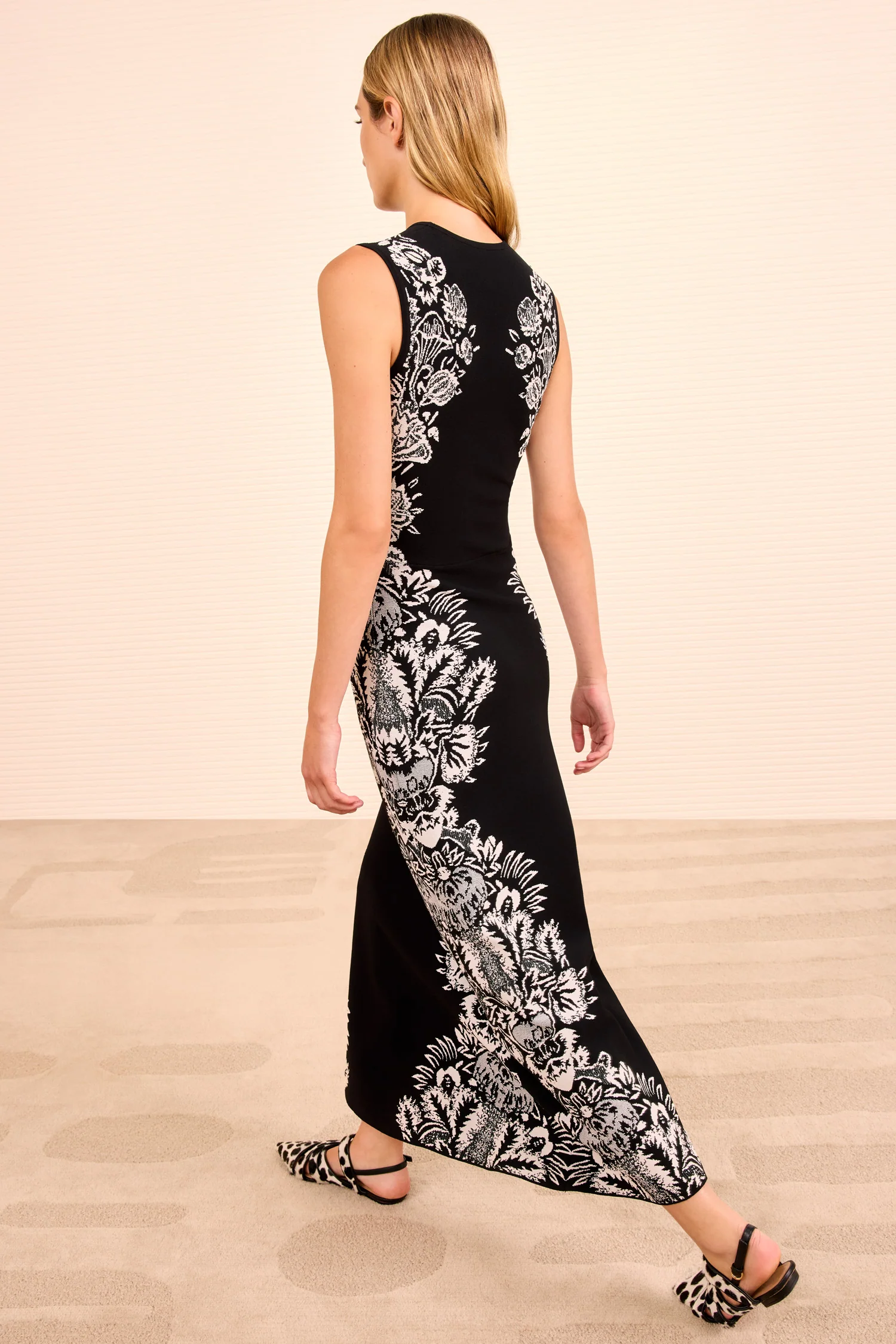 Liana Jacquard Long Dress - Noir - Image 4