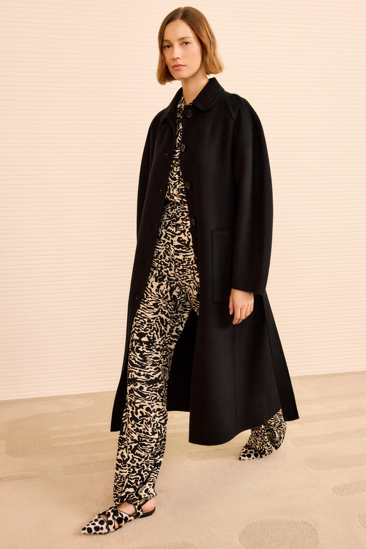 Lisbeth Long Wool Coat With Belt - Noir - Image 3