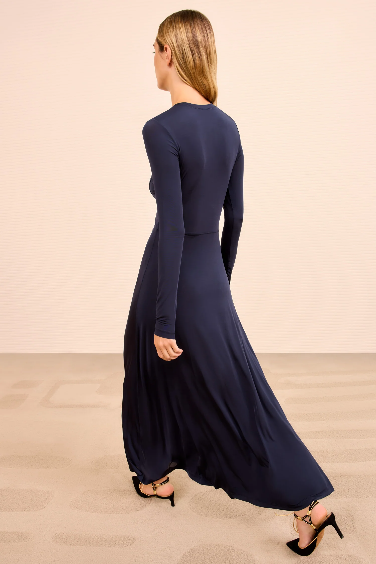Naia Long Sleeve Ruched Dress - Midnight - Image 4