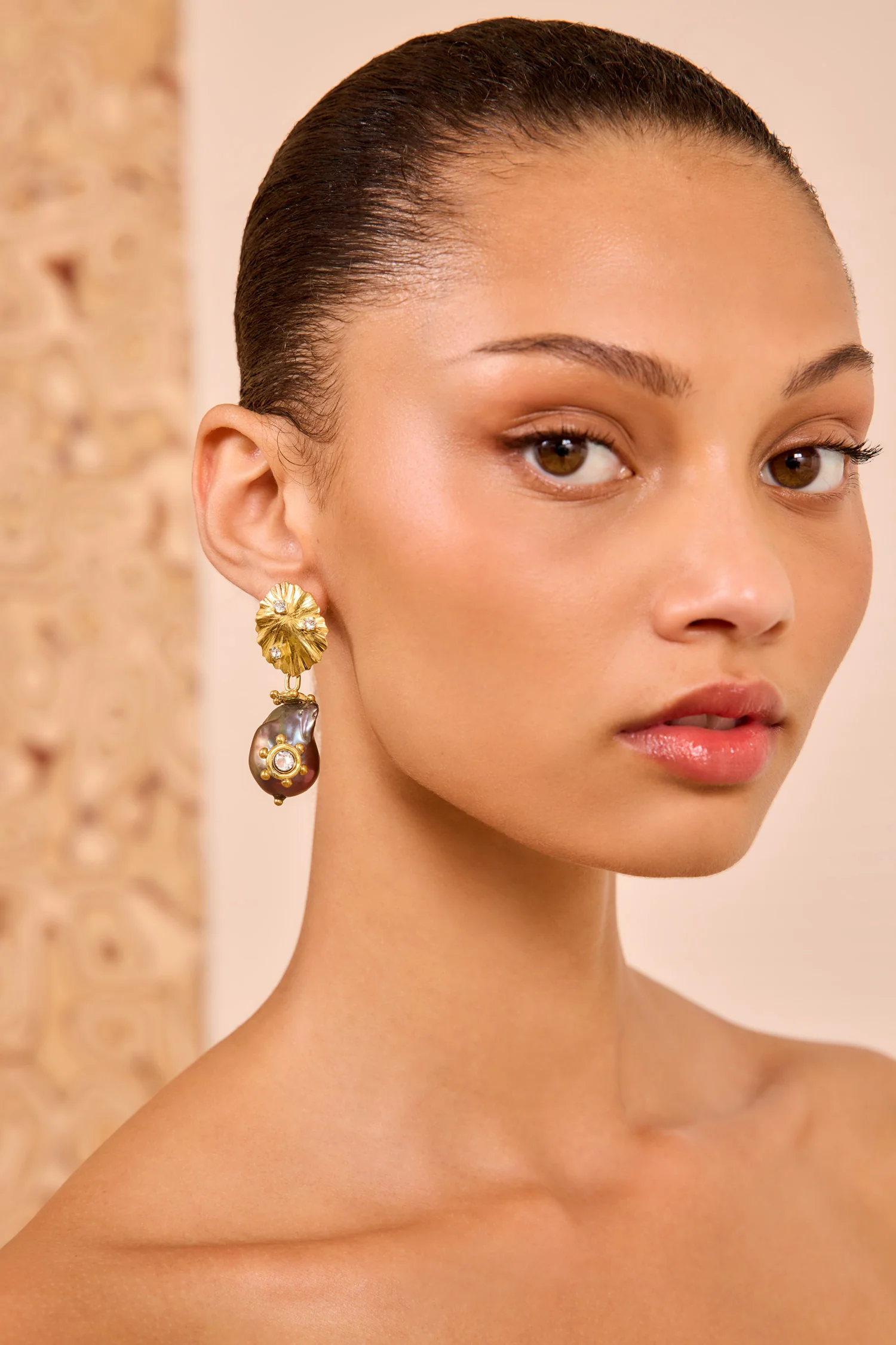 Pearl Dangle Earring - Oyster - Image 3