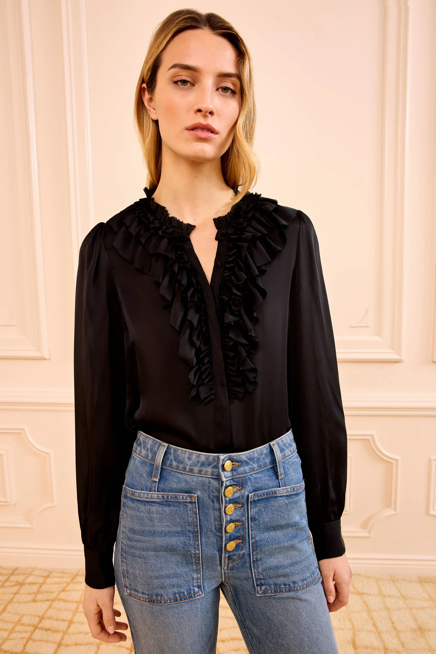Rouen Silk Ruffle Front Long Sleeve Blou - Noir - Image 3