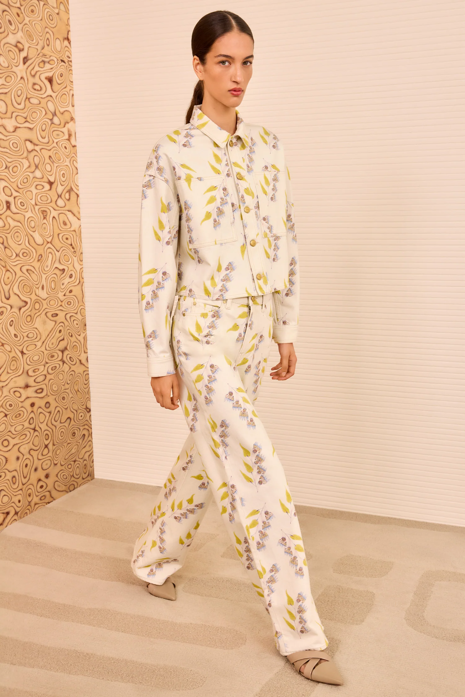 The Bobbi Cropped Jacket - Infinite Flower - Image 4