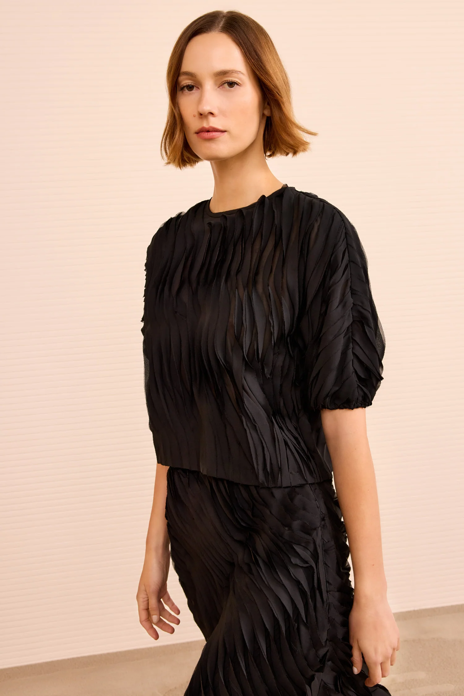 Vayda Short Sleeve Top - Noir - Image 3