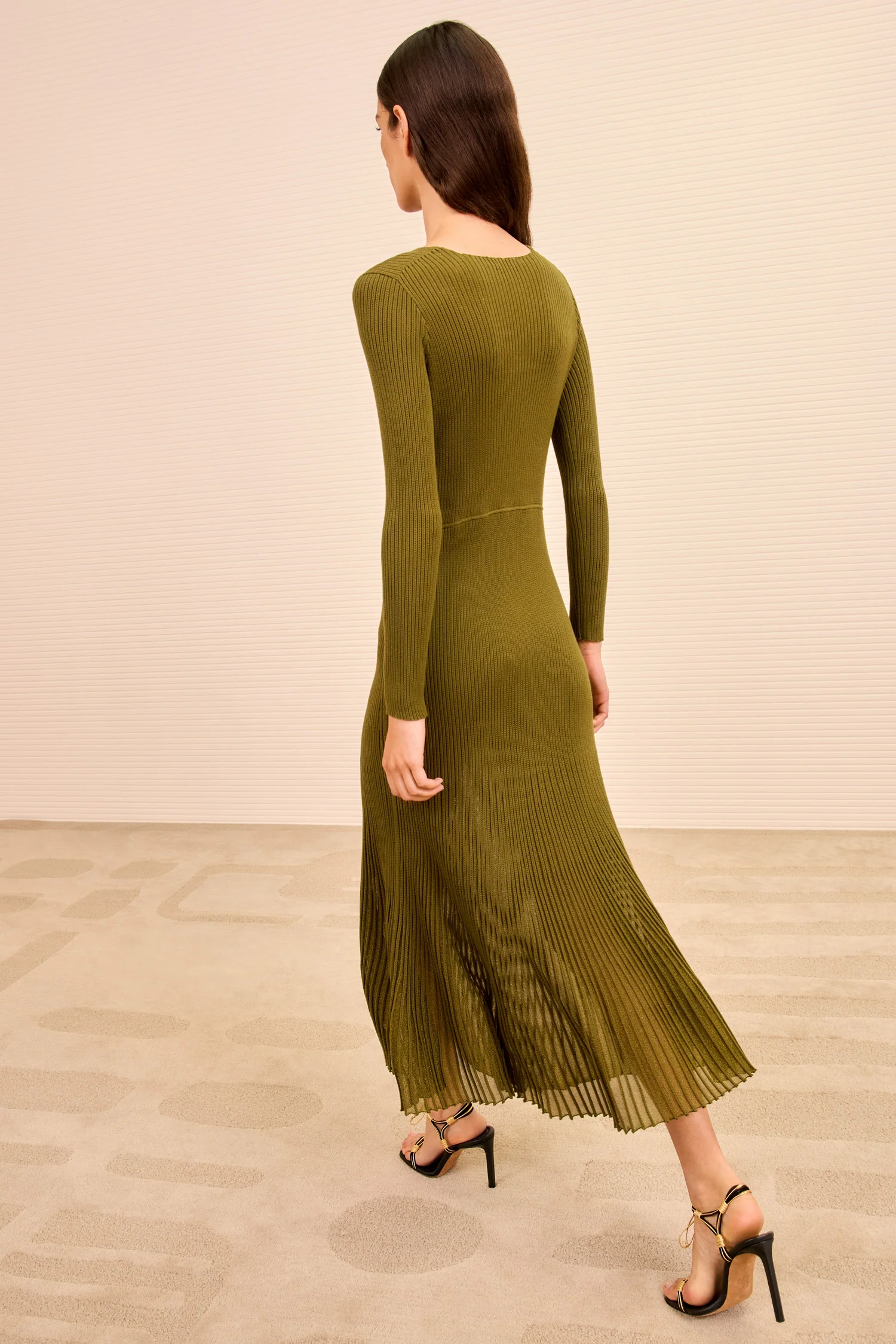 Zeda V Neck Midi Dress - Olive - Image 5